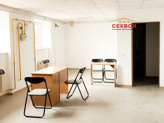 Офісне приміщення в БЦ "Добробуд" м.Тернопіль. Площа 45 кв.м. Тернопіль