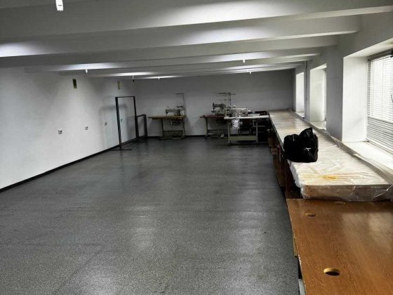 Продам приміщення В. Червонія 39 (площа 70 м.кв.) Ровно