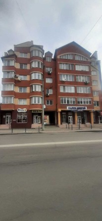 ПРОДАЖ комерційного приміщення  134м2 по вул.Галицька 46. р-н Княгинин - фото 1