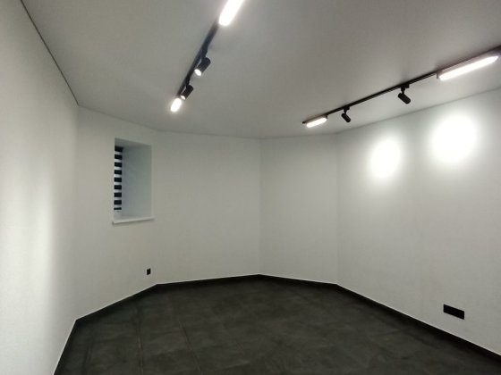 "Продається комерційне приміщення з окремим входом Рівне