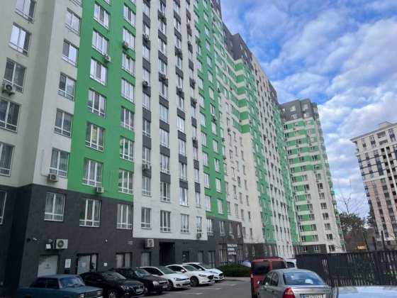 Дуже простора комерція біля Центрального парку! 253 кв.м. Ирпень