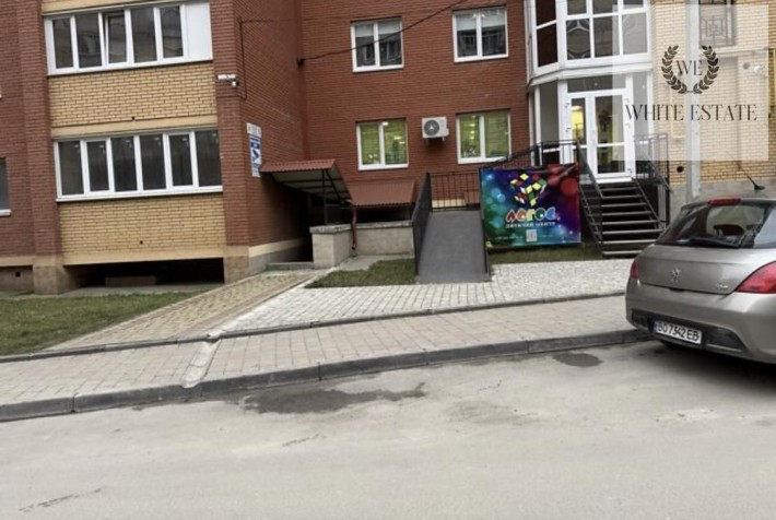 Продаж комерційного приміщення по пров. Тарнавського - фото 1