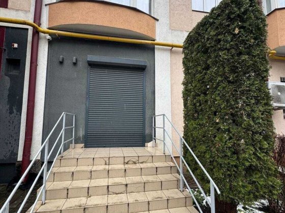 Примищення  по вул.Г.Майдану з меблями Черновцы