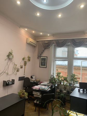 Продається офіс в центрі - фото 1