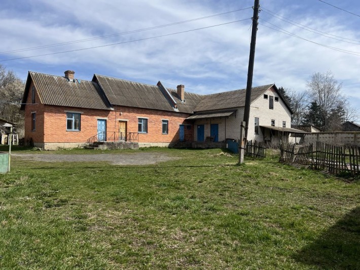 Продається комплекс приміщень в селі Бугрин - фото 1