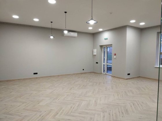 Продаж приміщення на вул. Лабунського Ровно