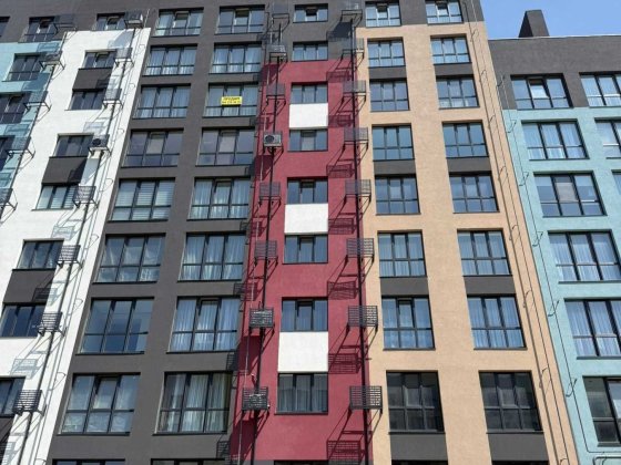 Продаж комерційного приміщення на Щасливому Ровно