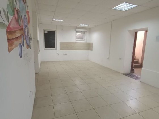 Продаж приміщення під комерцію з окремим входом Автовокзал Демʼянчука Ровно