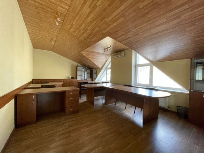 Продам офісні приміщення з ремонтом. Автовокзал Буковинська - 170м² - фото 1