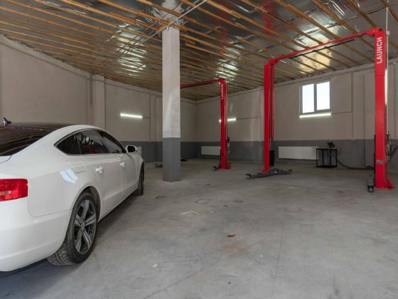 Продаж Приміщення СТО з обладнанням та орендарями Івано-Франківськ