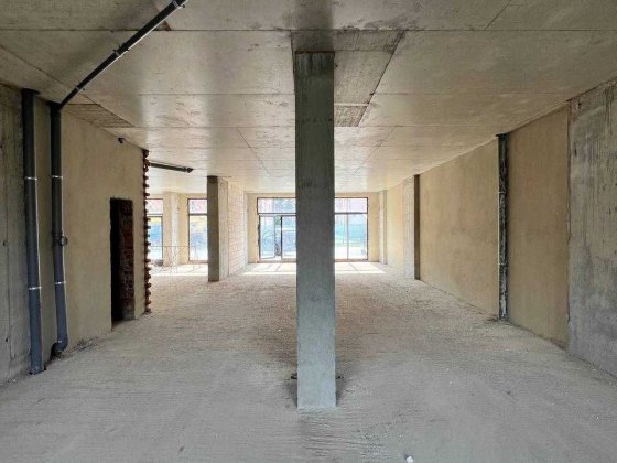 Велике і функціональне приміщення на 1 поверсі в центрі  міста Ивано-Франковск