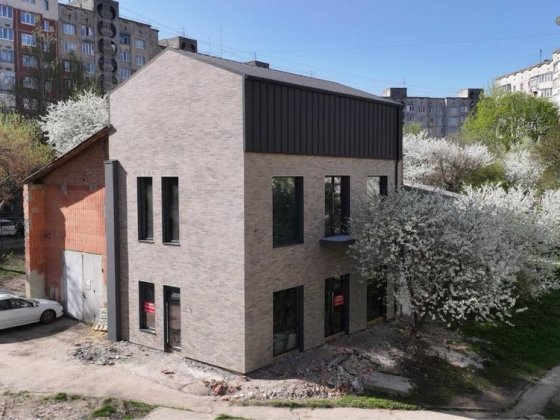 Продам комерційні площі у новобудові.  М-н Північний, вул.Шухевича Рівне