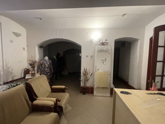 Продам комерційне приміщення, центр (паркова зона) Черновцы