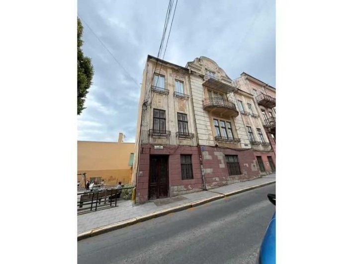 ПРОДАЖ - Двокімнатна квартира, загальною площею 89,5 кв.м. м.Чернівці - фото 1