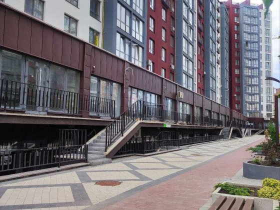 Продаю, Центр, Комерційне приміщення, 1пов., Княгинен Ивано-Франковск