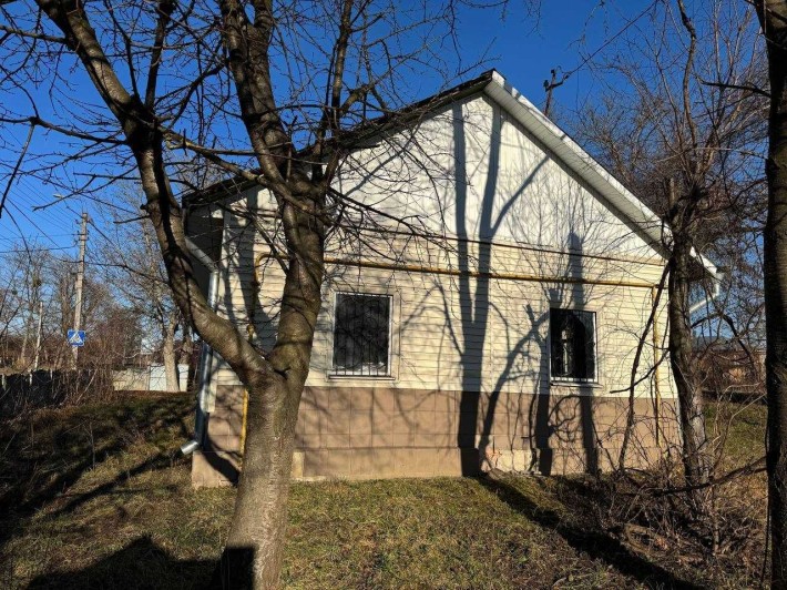 Нежилі будівлі,  площею 182,50 кв.м, Чернівецька обл., м. Чернівці - фото 1