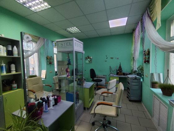 Продам перукарню, приміщення з окремим входом Черкаси