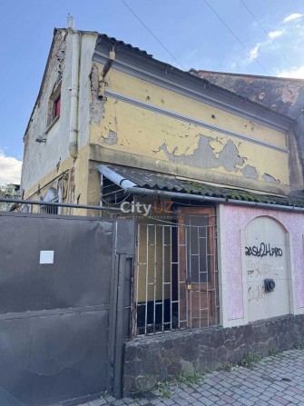 Продається комерційне приміщення в Ужгороді - фото 1