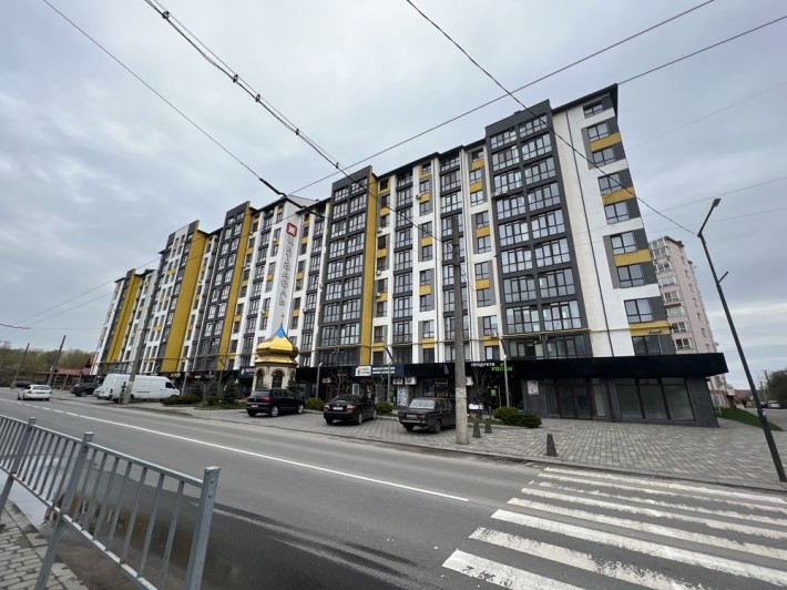 Велике комерційне приміщення у розвиненому районі - фото 1