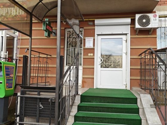 Терміново продам діючу аптеку на Проспекті ( сокіл) Чернівці