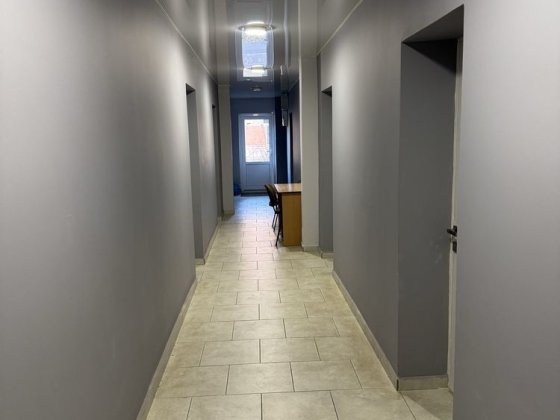 Продаж комерційного приміщення з орендарями Ужгород