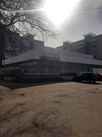 Будівля (кінотеатр) 1111,4 м2, 0.2 га, Черкаси, Смілянська 113/1 - фото 1