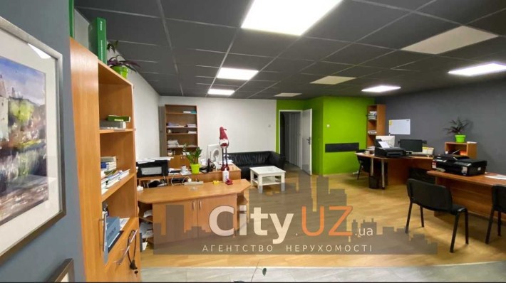 Продається комерційне приміщення в Ужгороді - фото 1