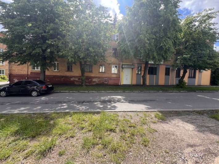 Продам фасадне приміщення в центрі міста під комерцію ву Коцюбинського - фото 1