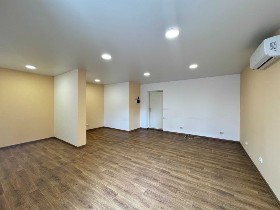 Комерційне приміщення з ремонтом Масани офіс 32м2 Чернігів