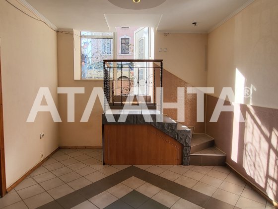 2к офіс на Лесі Українки