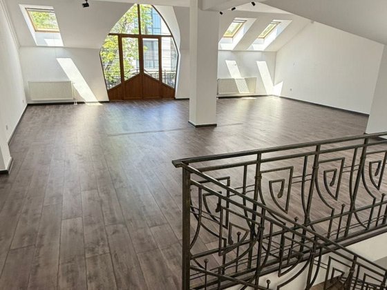 Продам будинок під комерцію, Берчені Ужгород