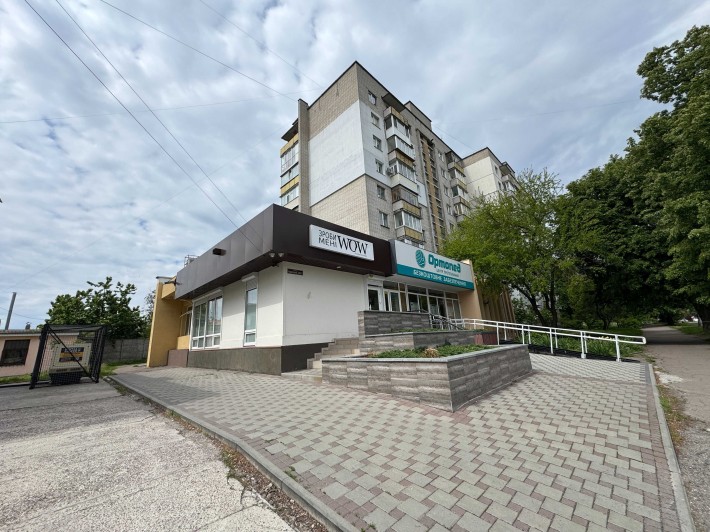 Приміщення в центральній частині, перетин вул. Грушевського-Надпільна - фото 1