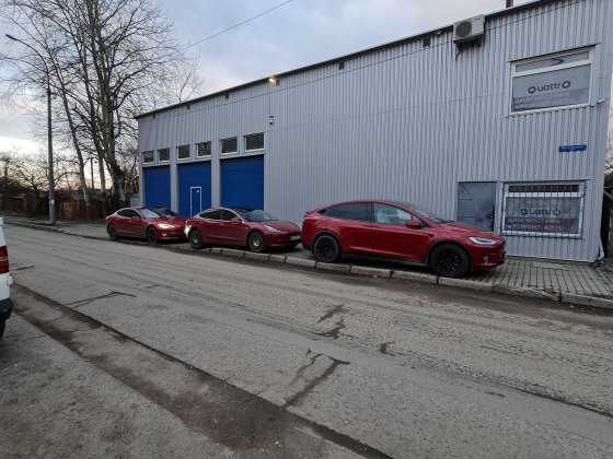 Діючий з 2011 року Авто сервіс / цехи на 5 постів із усім обладнанням Ужгород