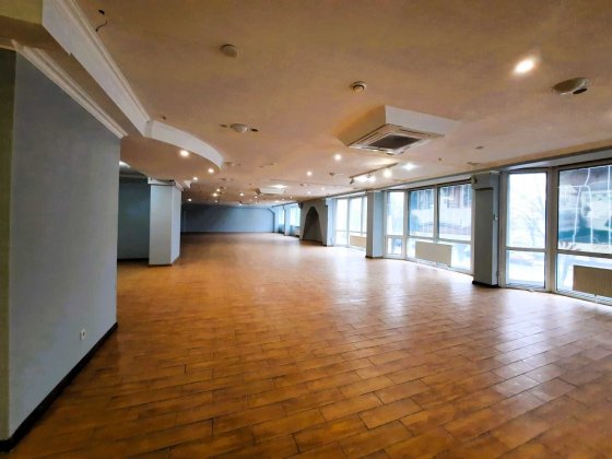 Комерційне приміщення по бул. Шевченка Черкассы