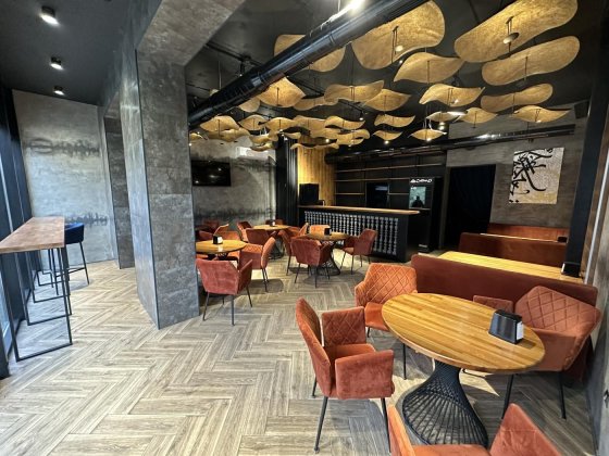 Продаж закладу з дизайнерським ремонтом Ужгород