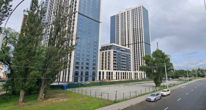 Комерційне приміщення 81 м² ЖК Метрополіс. Фасад. Теремки. - фото 1