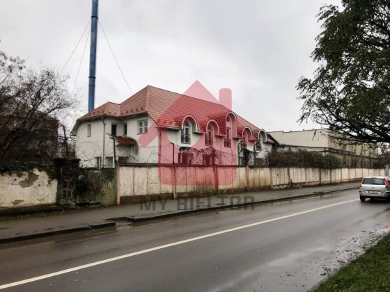 Продаж будівлі під комерцію. Ужгород