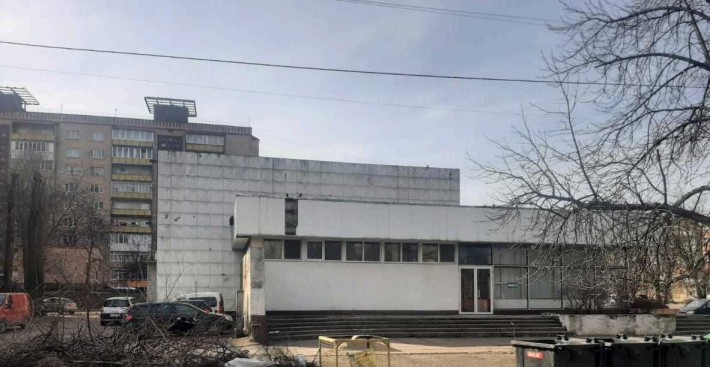 Нежитлова будівля з прибудовами, площею 1111,4 кв.м м.Черкаси - фото 1
