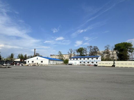 NEWStreet! 0,87 га Продам територію Базу 1000кв.м по вул.Козацькій Чернигов