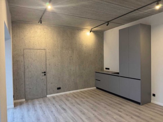 Продаж офісу, 3 кімнати, 53.9 кв., без комісії, свій санвузол та кухня Ужгород