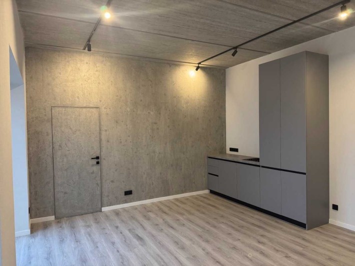 Продаж офісу, 3 кімнати, 53.9 кв., без комісії, свій санвузол та кухня - фото 1