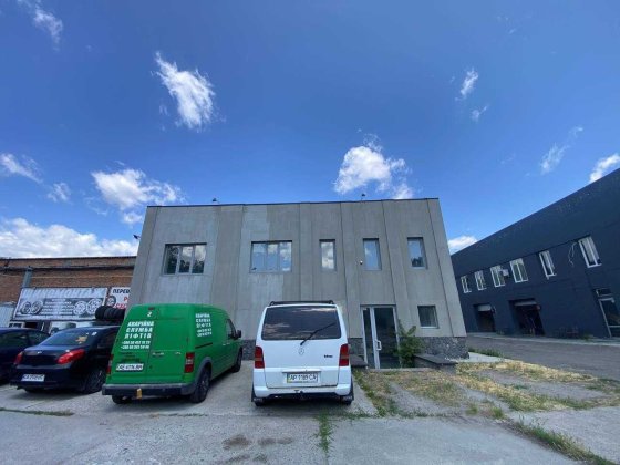 Продам отдельно стоящее здание 430м2. Красная линия. 12 квартал. Дніпро