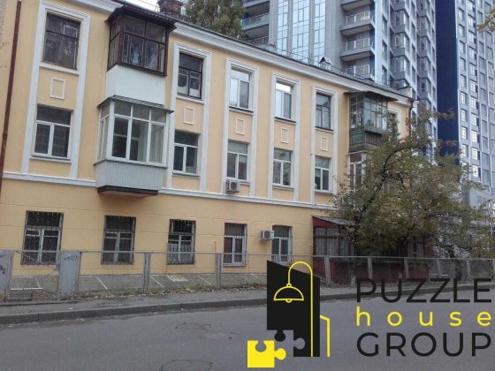 Продаж Комерційного приміщення 100,9м2, Маккейна Джона 9 Київ