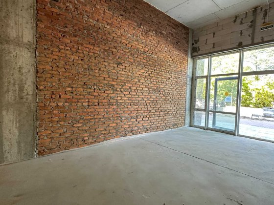 Комерційне приміщення 28,62 м² | Фасад | $3 700/м² Київ