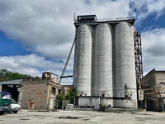 Продам действующий БИЗНЕС терминал-склад для сыпучих пр. Б.Хмельницько Дніпро