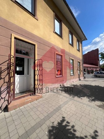 Продаж комерційного приміщення по вул.Капушанська. - фото 1