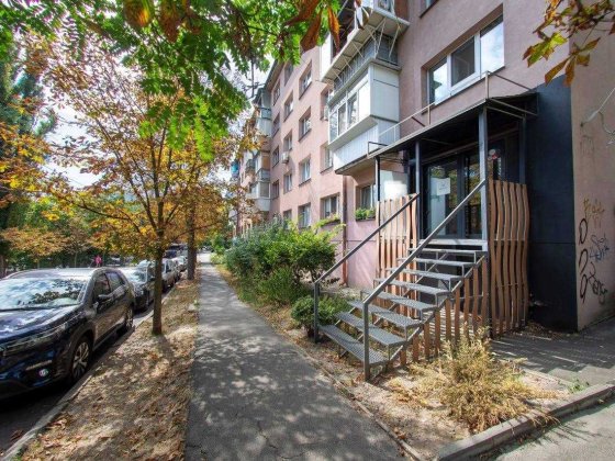 Без% Продаж фасадного приміщення 47м2 Підвисоцького Німанська Печерськ Київ