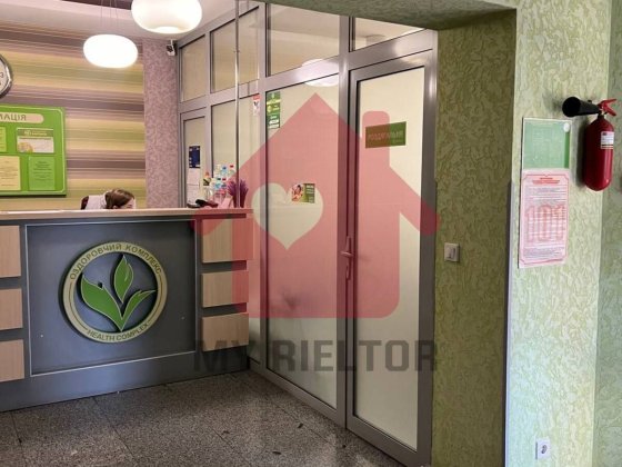Продаж комерційне приміщення з готовим бізнесом центр міста Ужгород