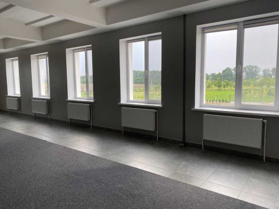 Продаж автобази з офісним приміщенням 1200м2 Винница