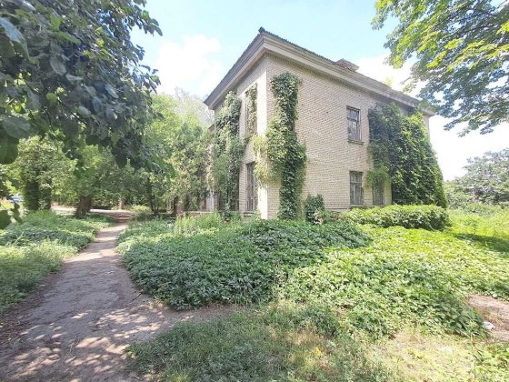 50  фасадных соток. Здание. Дніпро